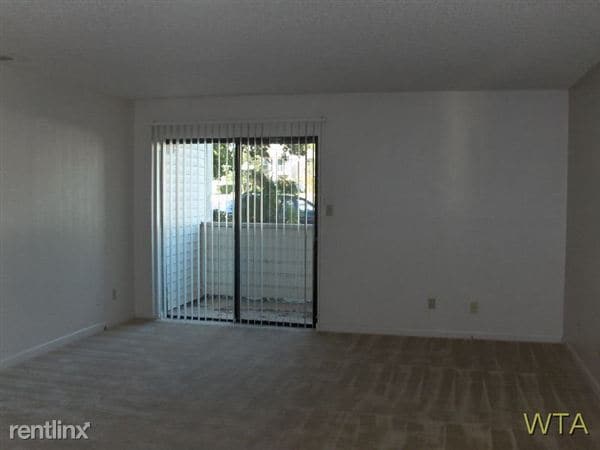 Building Photo - 6933 Border Brk
