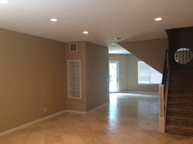 Building Photo - 630 Ira Lee Rd