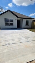 Building Photo - 3710 Harmony Ln