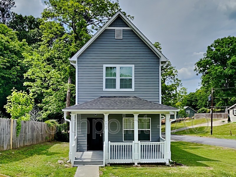 Primary Photo - 2007 Morehouse Dr NW
