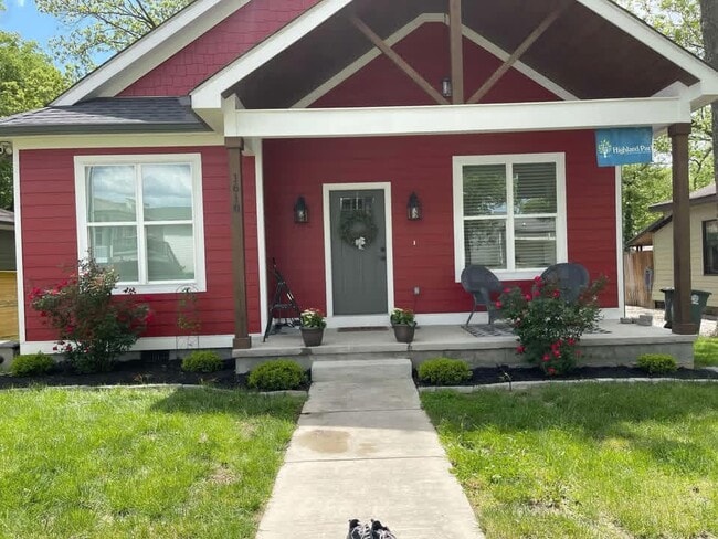 Photo - 1610 E 12th St House