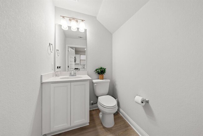 Building Photo - 8515 Leroi Dr