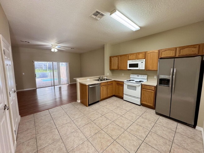 Photo - 1413 Retreat Cir Apartment