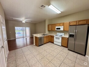 Building Photo - 1413 Retreat Cir
