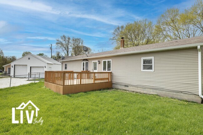 Building Photo - 61 Tippecanoe Dr