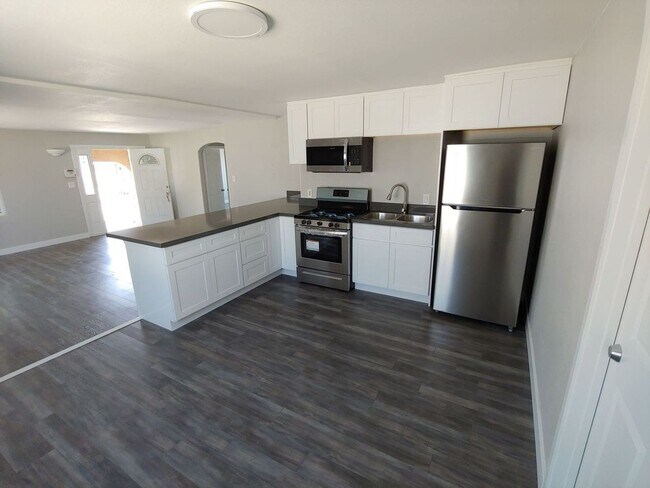 Foto del edificio - Hawthorne Duplex