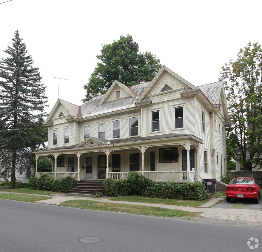 Primary Photo - 18 Sherman Ave
