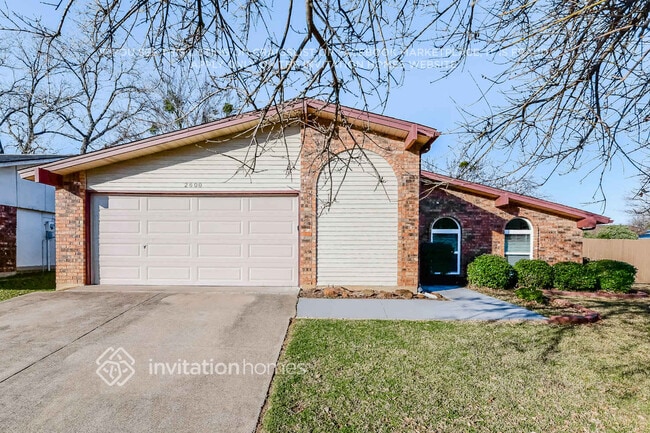 2600 Treeview Dr