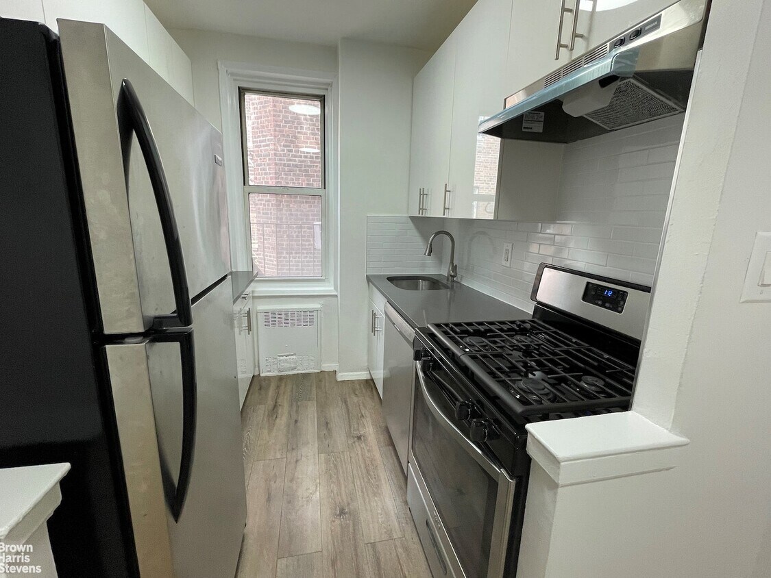 5601 Riverdale Ave Unit 5B, The Bronx, NY 10471 Room for Rent in The