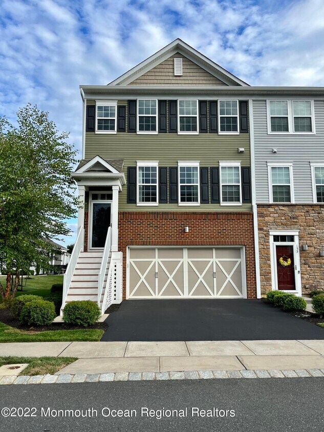 155 Waypoint Dr, Eatontown, NJ 07724 Condo for Rent in Eatontown, NJ