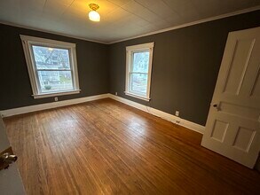 Building Photo - 78 Tacoma St