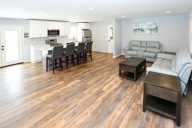 Building Photo - 6157 Orville Dr