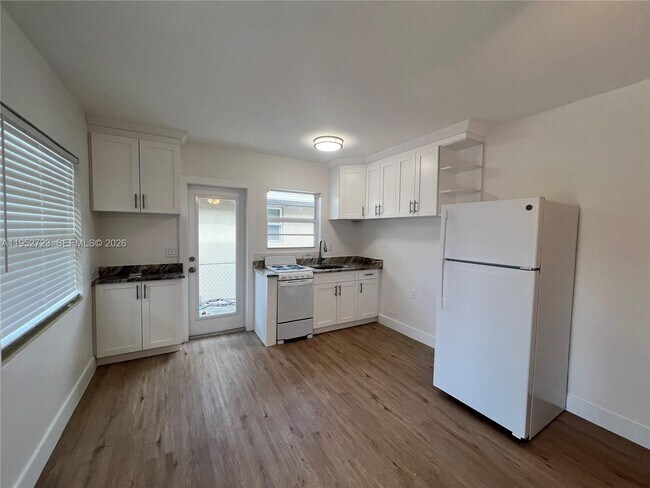 Foto del edificio - 522 N J St