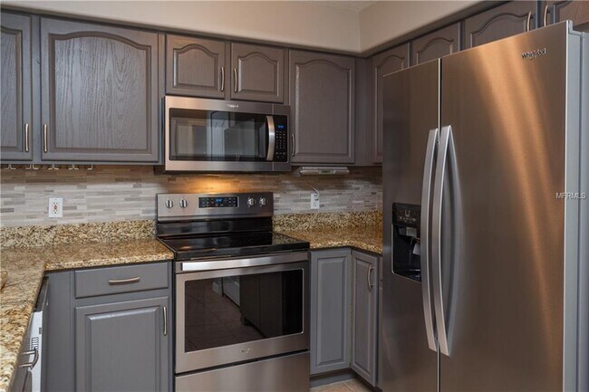 Building Photo - 674 Sandy Neck Ln