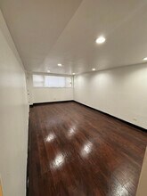 Building Photo - 13816 S Wentworth Ave