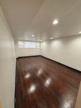 Building Photo - 13816 S Wentworth Ave