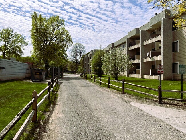 Foto del edificio - 4110 Rahn Rd