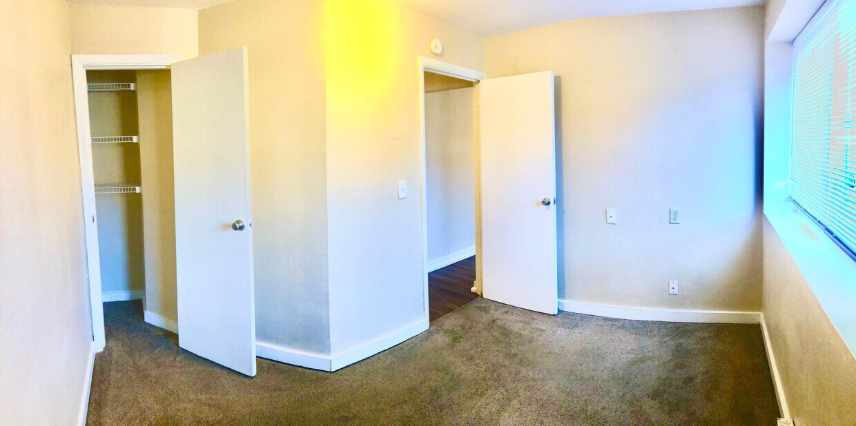 Bedroom - 511 S Graham Ave
