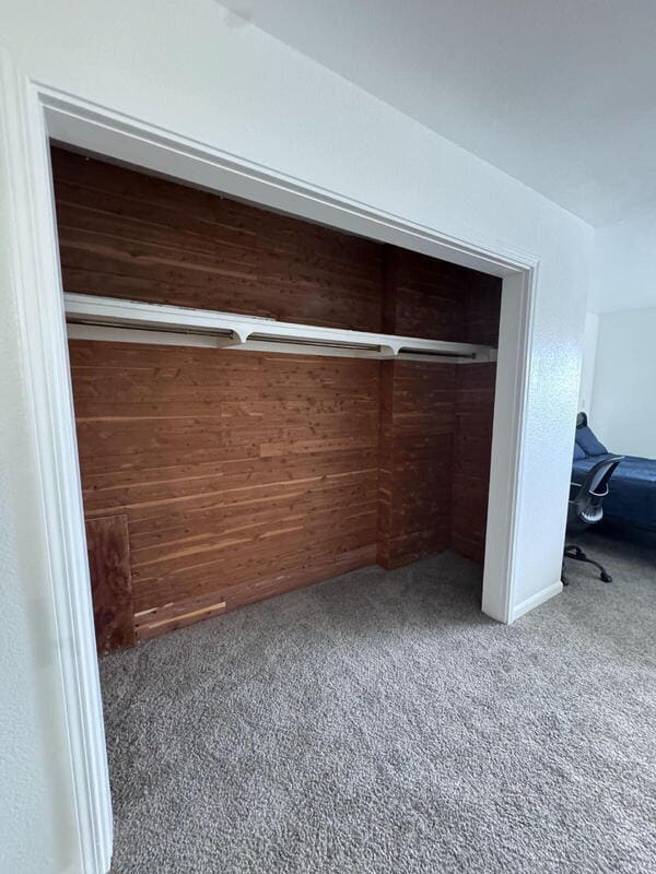 Foto del edificio - 2445 Town Cir