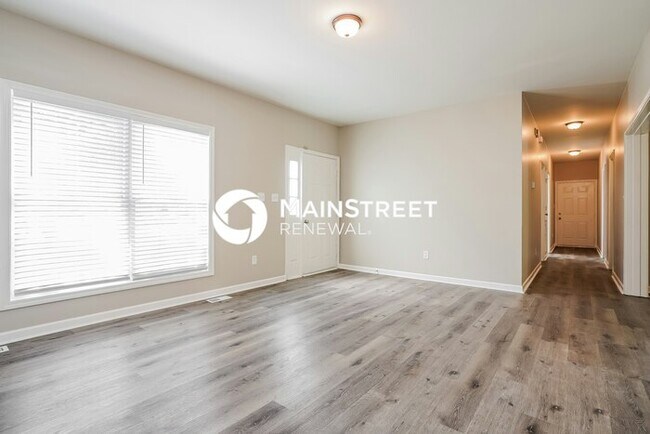 Foto del edificio - 4 Bedroom Pet-Friendly Home in Durham, NC with Main Street Renewal