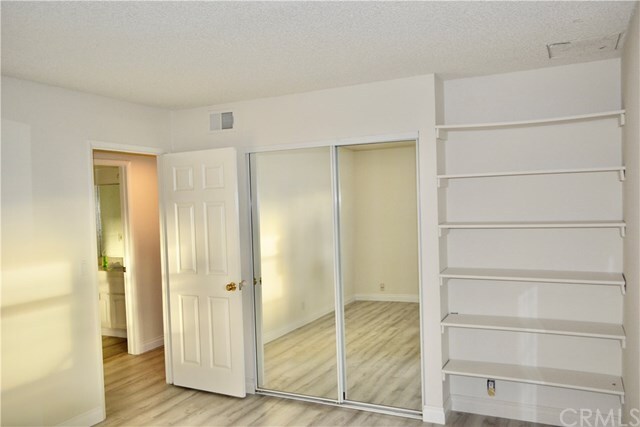 Building Photo - 27002 Azul Dr
