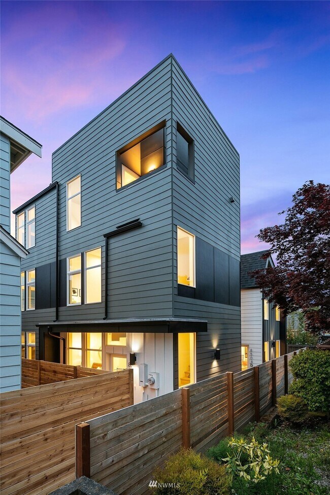 Building Photo - 8508 18th Ave NW