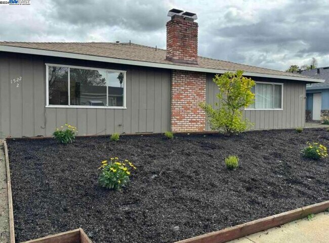 Building Photo - 1522 Rishell Dr