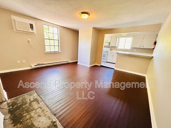 Building Photo - 3503 Dodson Ave