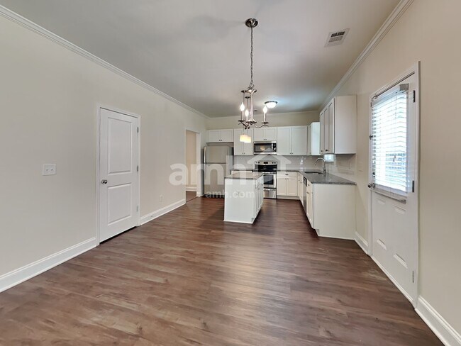 Foto del edificio - 2505 Beal St