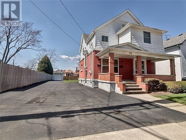 Building Photo - 89 Hellems Ave