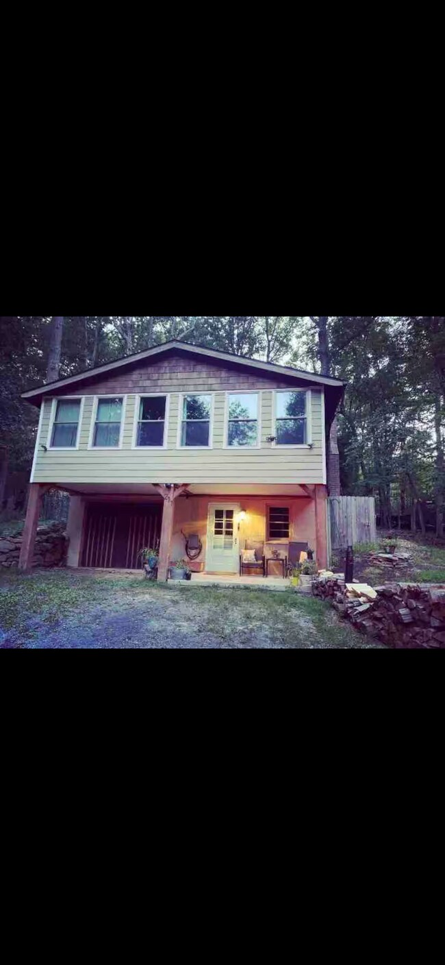Foto del edificio - 211 Dogwood Ln