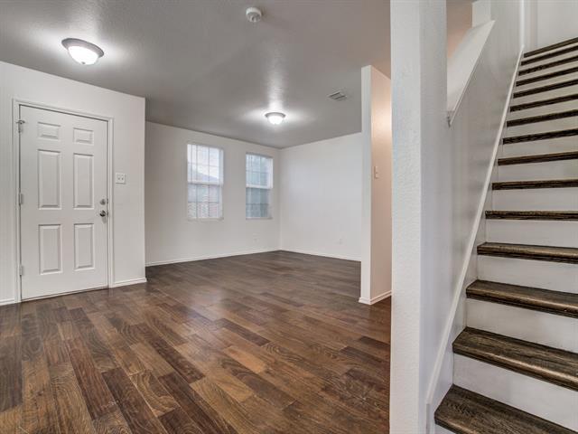 Building Photo - 2827 Amber Waves Ln