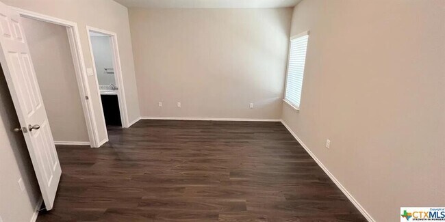 Building Photo - 3412 Scott Cir