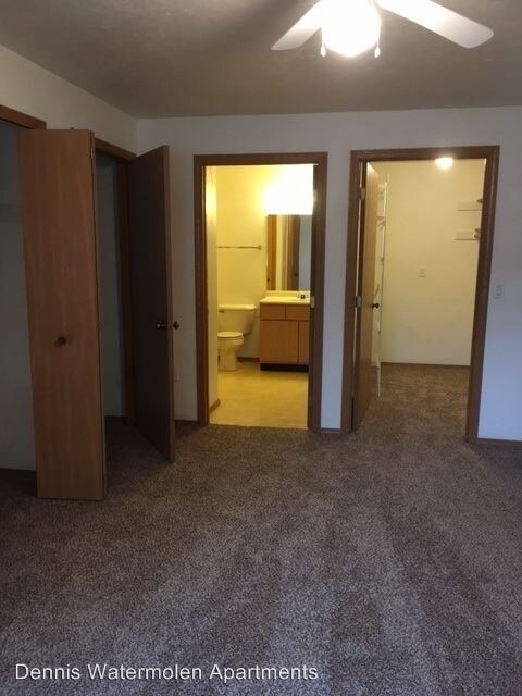 Building Photo - 1659 River Bend Ter