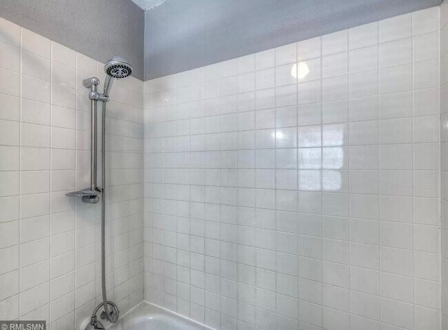 Building Photo - 4542 Hwy 61 N