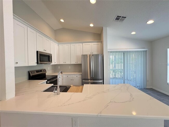 Building Photo - 23741 Coral Ridge Ln