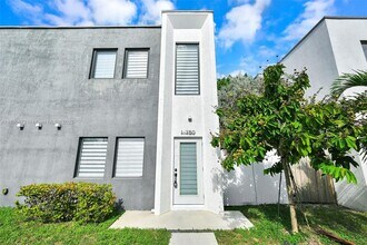 Building Photo - 18750 SW 117th Ave