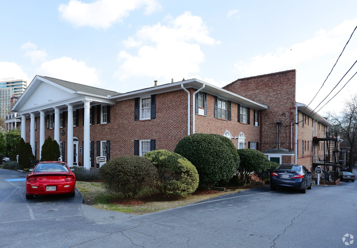 Primary Photo - Windsor Hall