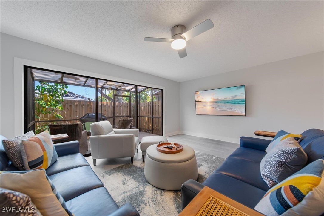 Foto principal - 820 Meadowland Dr