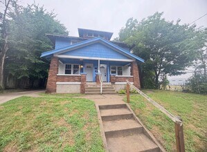 Building Photo - 1655 Madison Ave SE