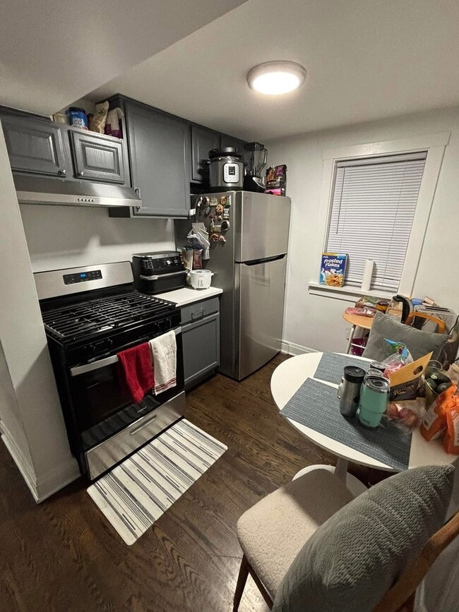 Foto del edificio - 3713 N Cicero Ave