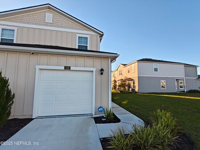 Foto del edificio - 114 Summer Moon Dr