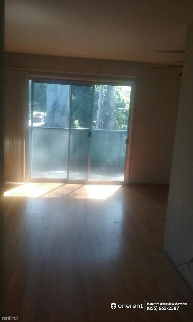 Building Photo - 836 El Camino Real