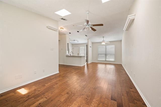 Foto del edificio - 2010 Cottage Oak Ln
