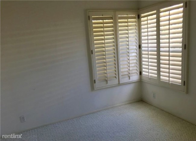 Foto del edificio - 1 br, 1 bath Apartment - 1417 Superior Ave