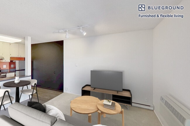 Foto del edificio - 3883 Ingraham St