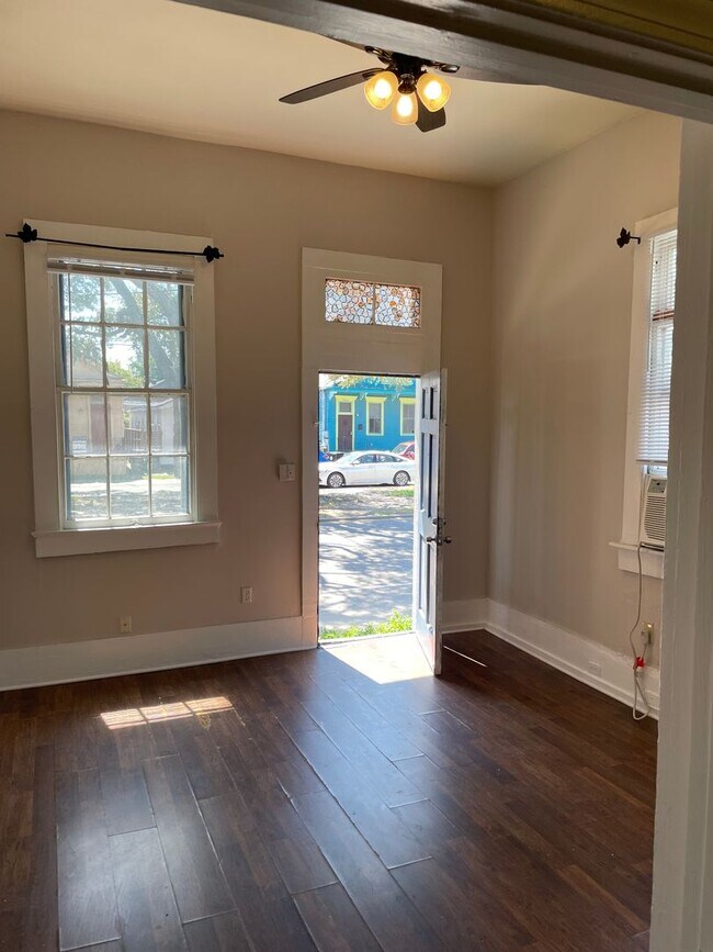 Foto del edificio - 2BD/1BA in Bayou St John