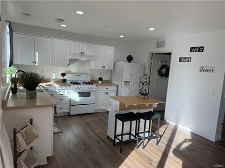 Building Photo - 16084 Papago Pl