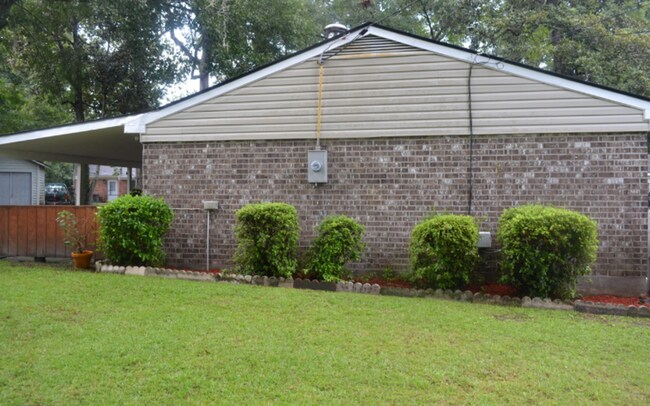 Building Photo - 1992 Beechnut St