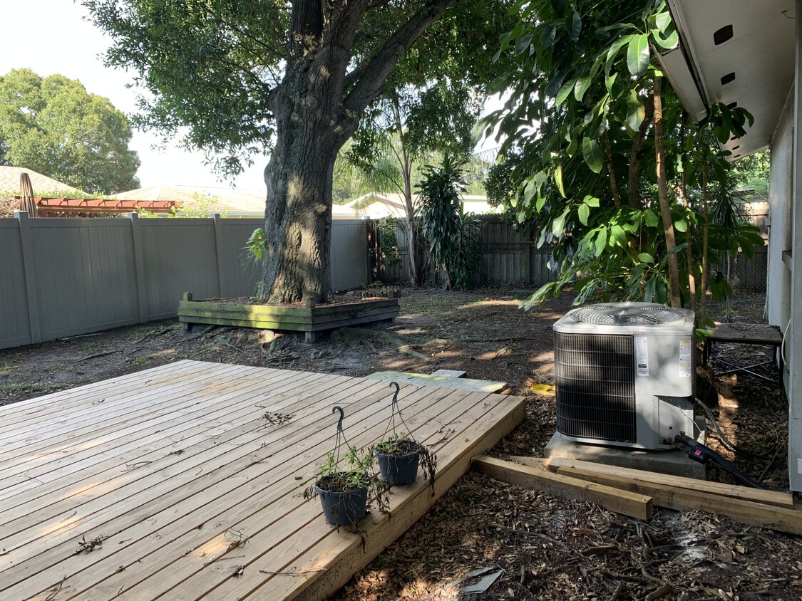Patio interior - 6959 Aberfeldy Ave N